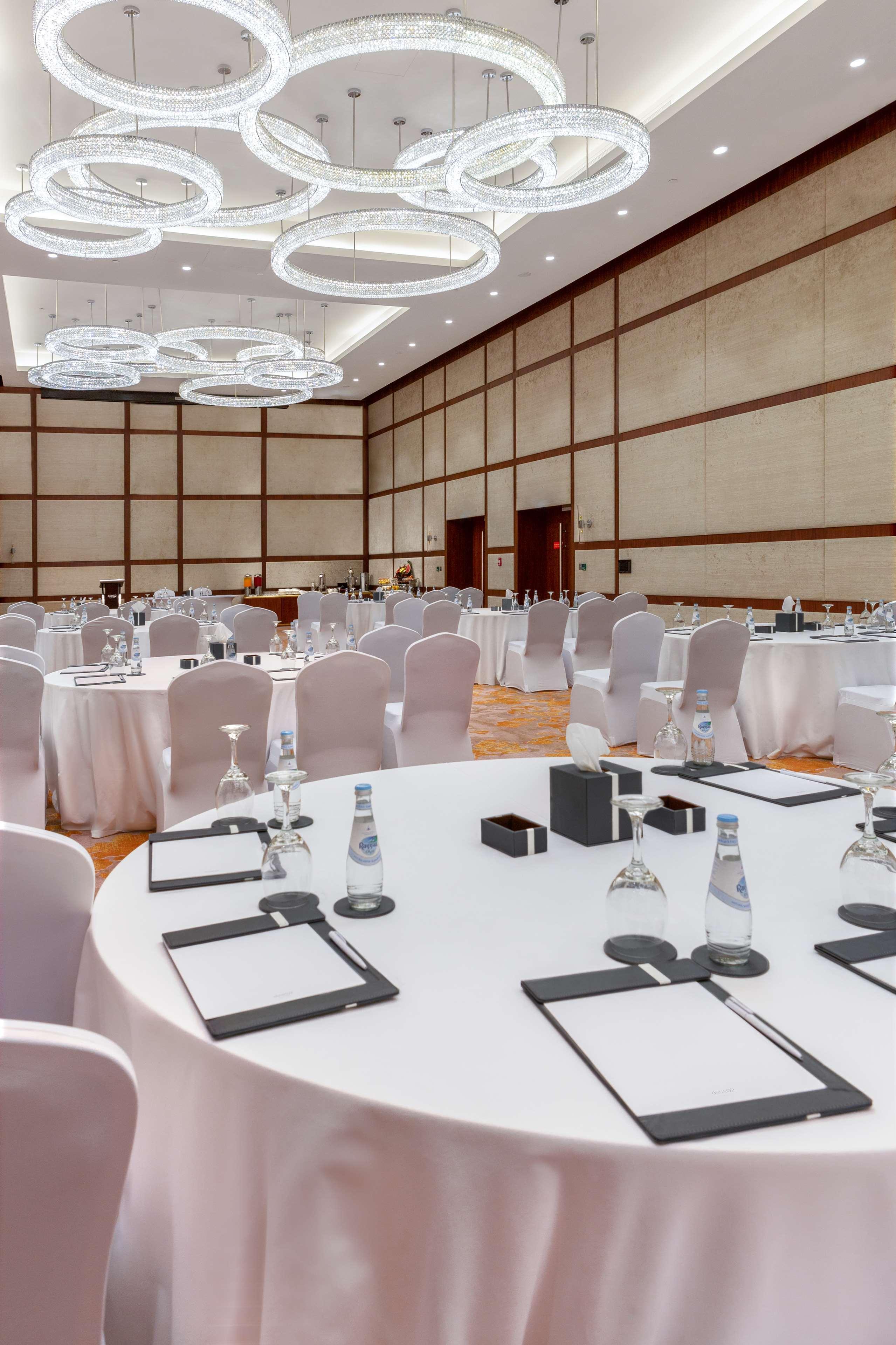 Hotel Dusitd2 Salwa Doha
